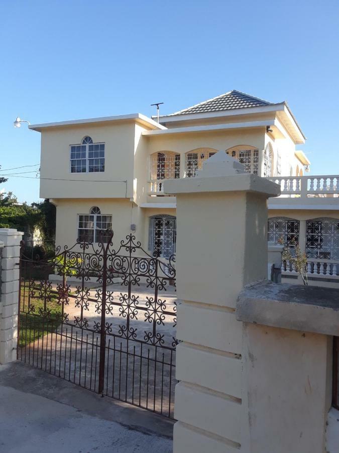 Barrianna Villa モンテゴ・ベイ エクステリア 写真